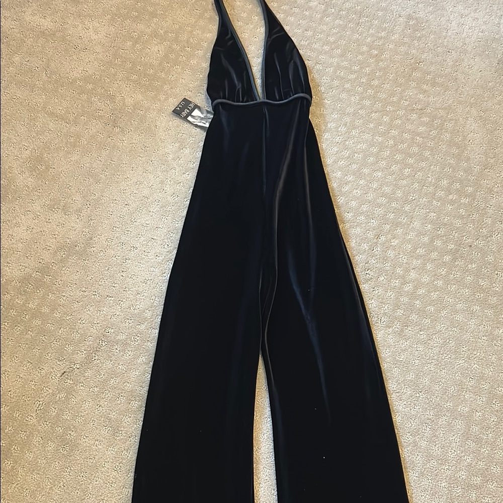 Elegant Black Halter Jumpsuit with Wide-Leg Design